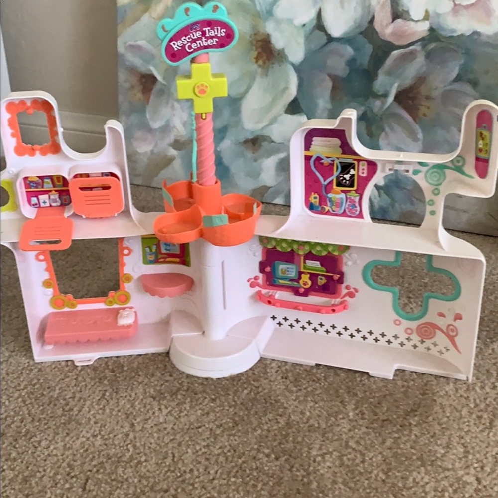 LPS RARE Rescue Tails Center, Pets, And Popcorn - Picture 3 of 3